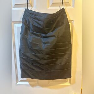 Adrianna Papell evening essential black tiered satin skirt. Size 12.